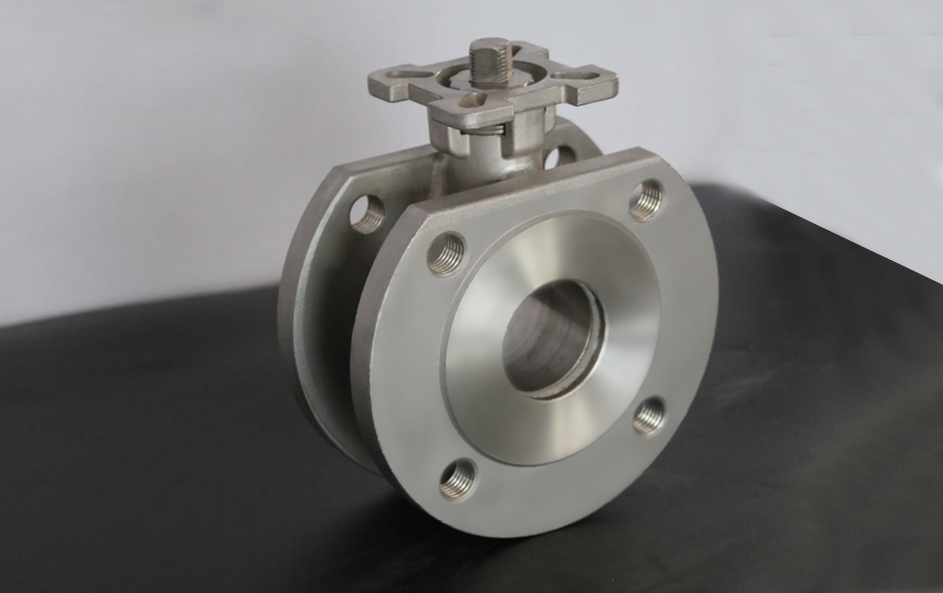 對(duì)夾式高平臺(tái)球閥適用于Class150、PN1.0～2.5MPa、-29~180℃的管路上，用于截?cái)嗷蚪油ü苈分械慕橘|(zhì)